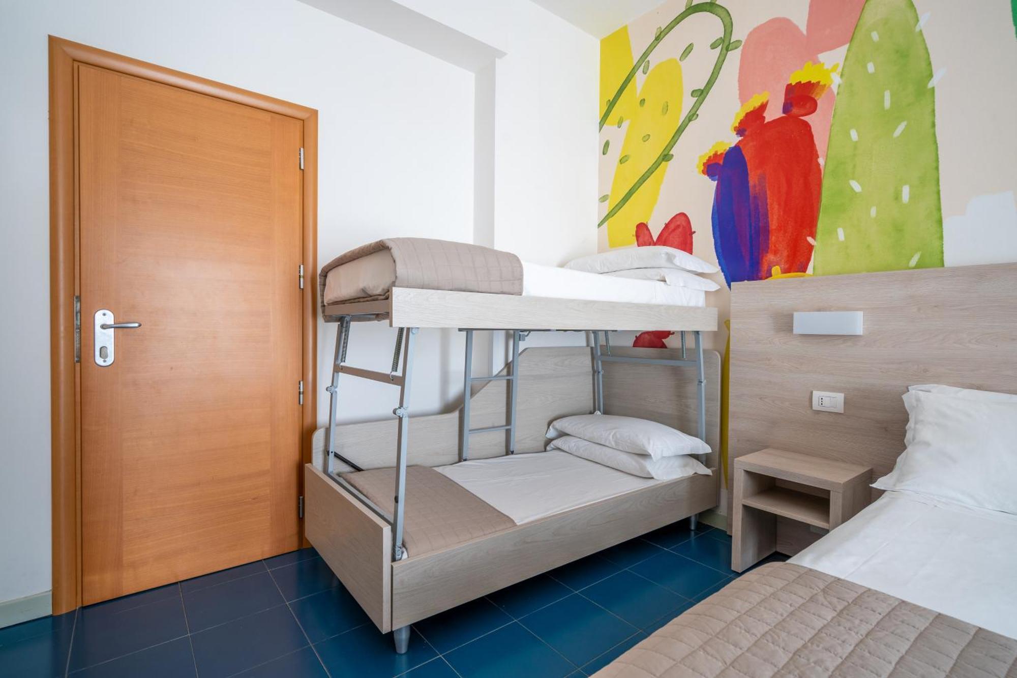 Lotus Hotel All Inclusive & Spiaggia Rimini Ngoại thất bức ảnh