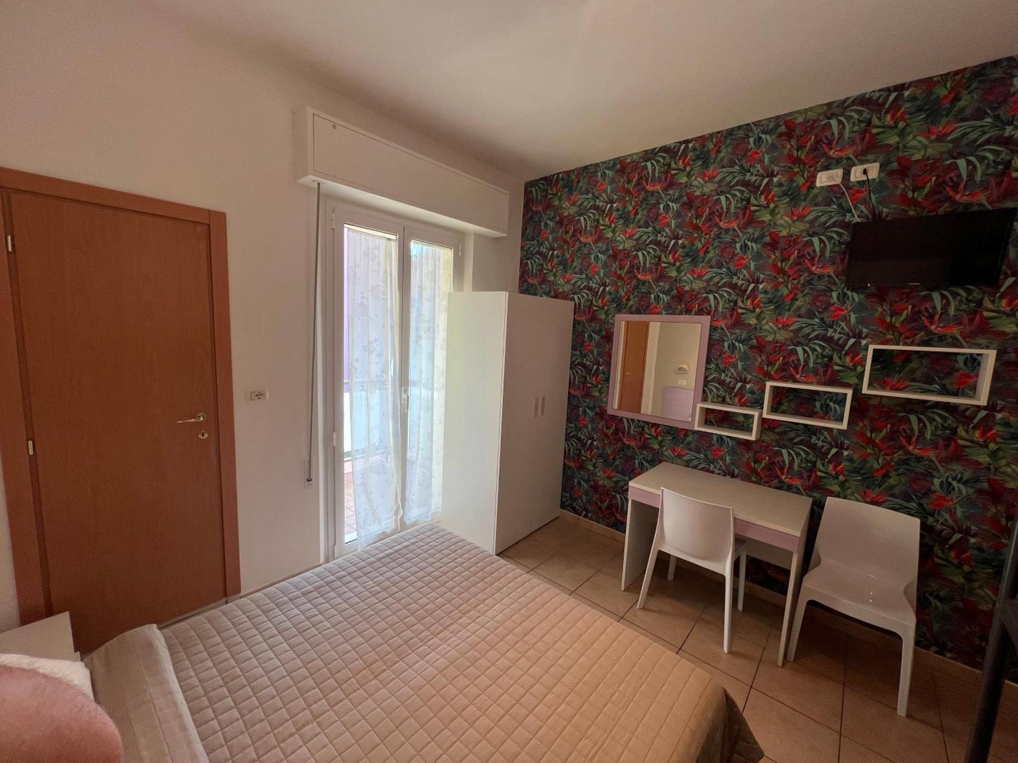 Lotus Hotel All Inclusive & Spiaggia Rimini Ngoại thất bức ảnh